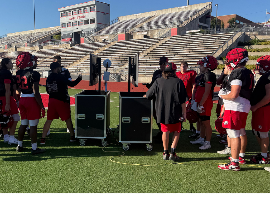 Motorized 50" TV Sideline Case - SMOKIN ACE